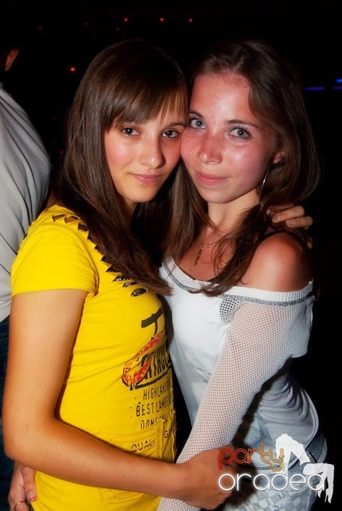 We Make Hits Party,