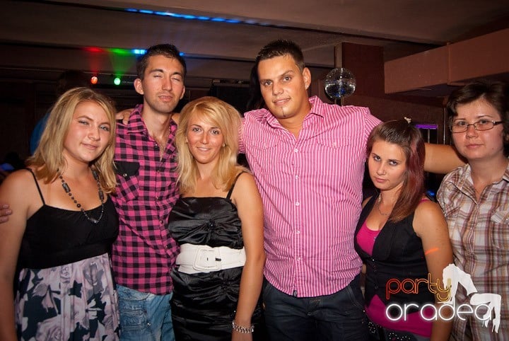 We Make Hits Party,