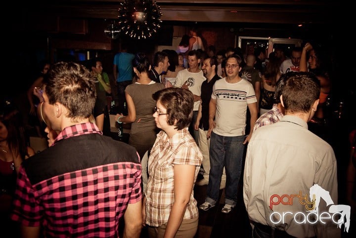 We Make Hits Party,