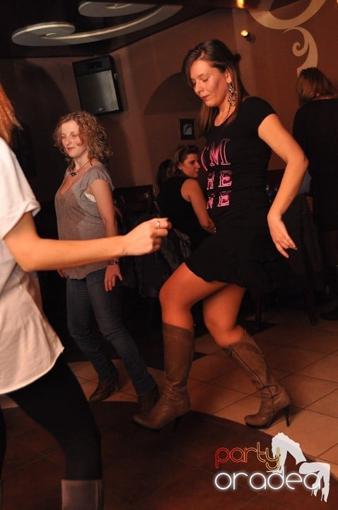 Weekend în Chanson,