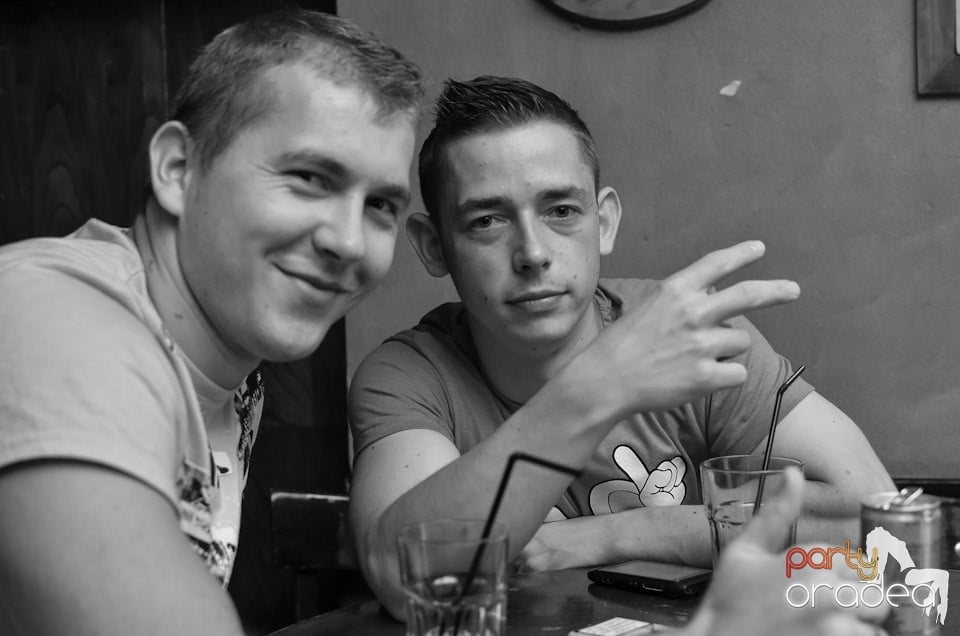 Weekend Party în Club Downtown,