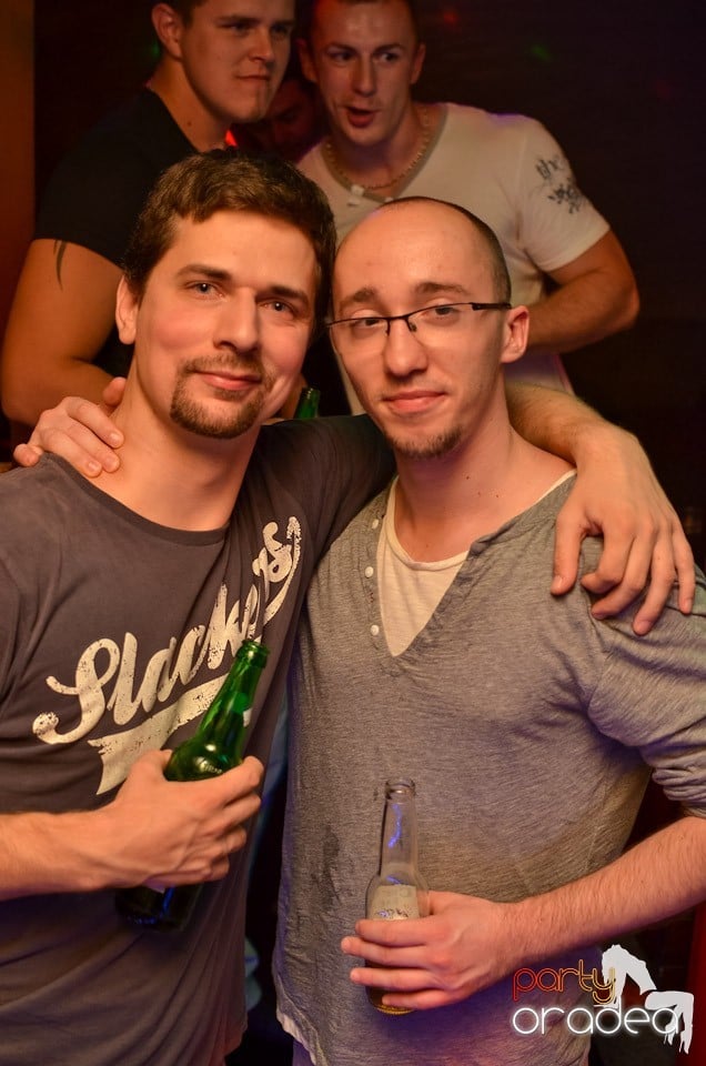 Weekend Party în Club Downtown,