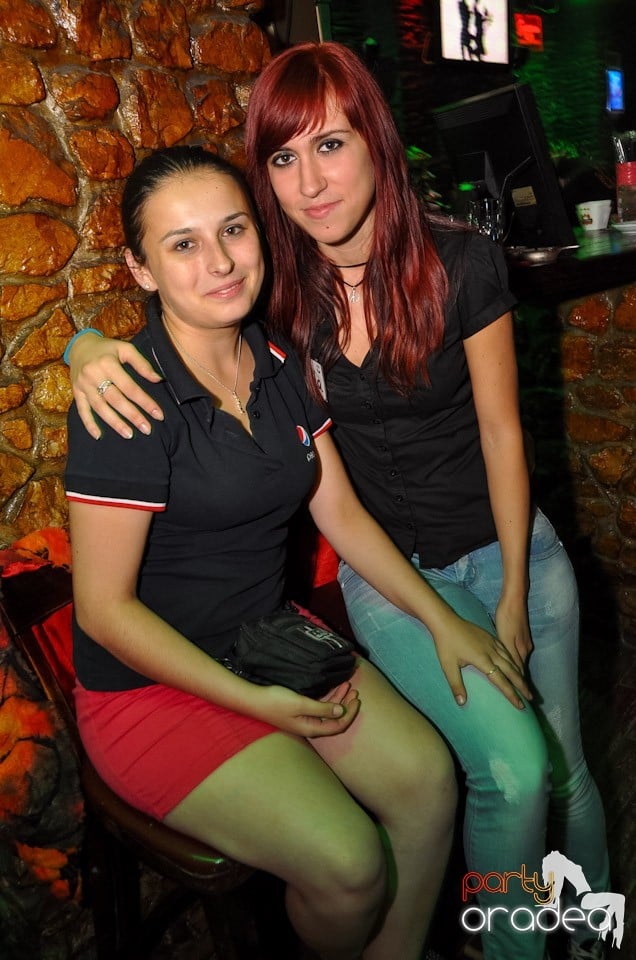 Weekend Party în Club Downtown,