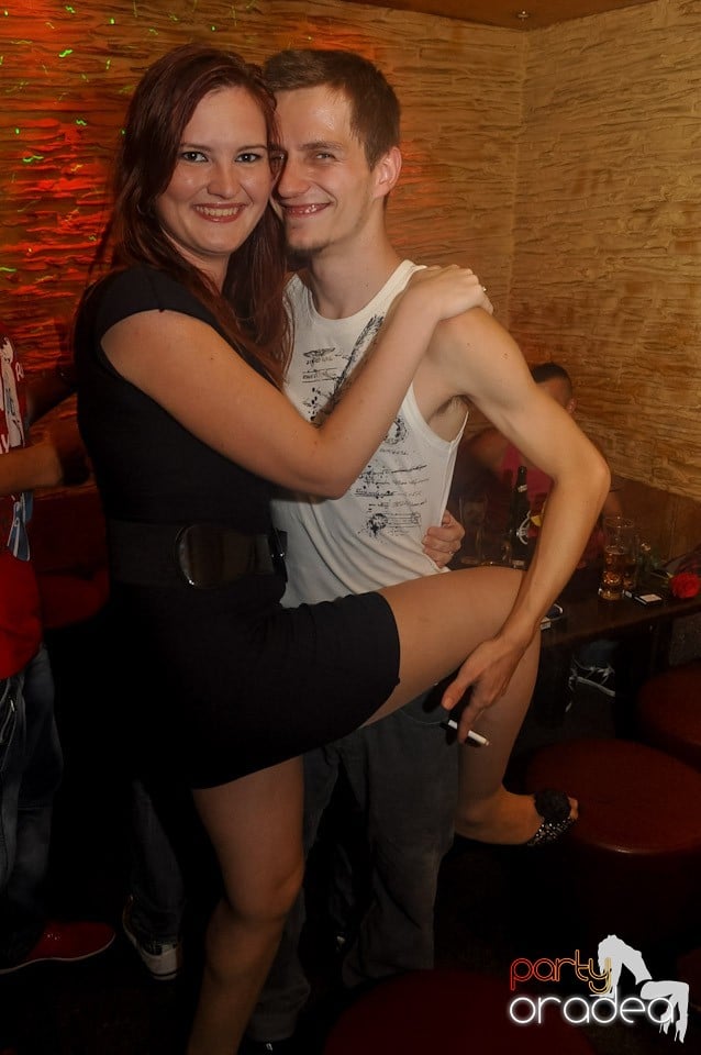 Weekend Party în Club Downtown,