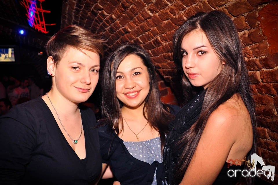 Weekend-ul începe în Escape,