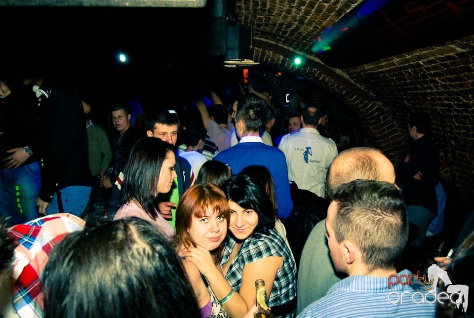 Weekend-ul se încheie în Escape,