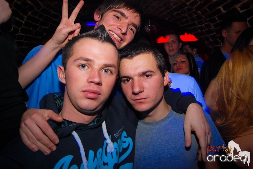 Weekend-ul se încheie în Escape,