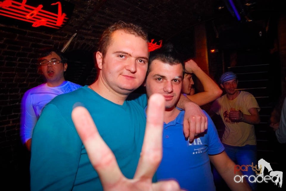 Weekend-ul se încheie în Escape,