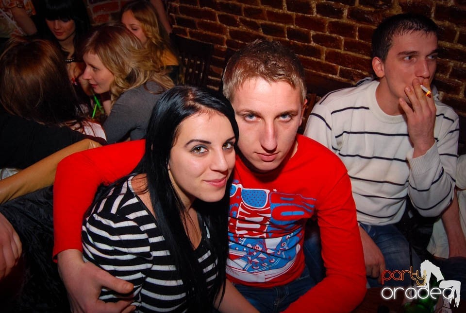 Weekend-ul se încheie în Escape,