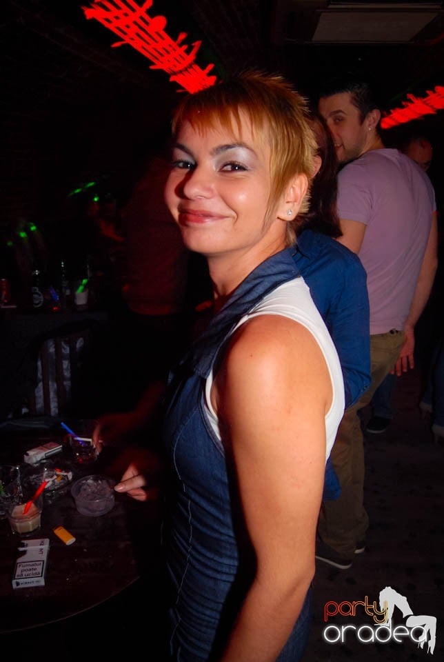 Weekend-ul se încheie în Escape,