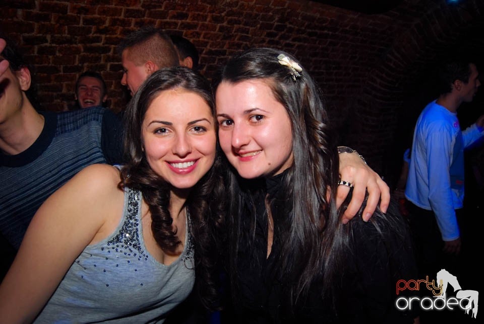 Weekend-ul se încheie în Escape,