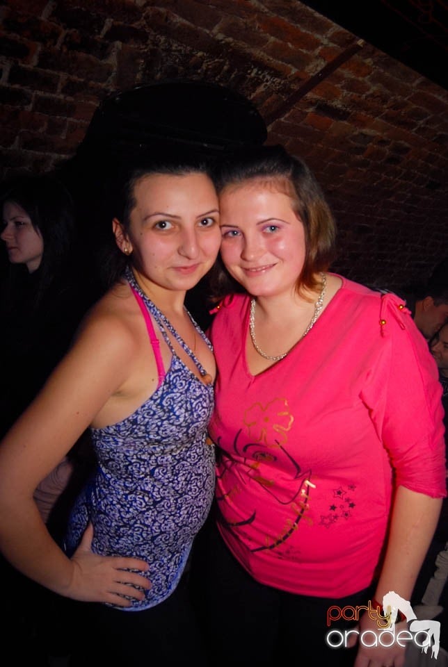 Weekend-ul se încheie în Escape,
