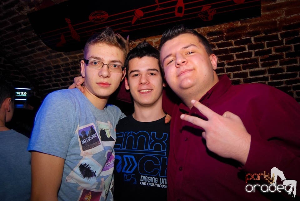 Weekend-ul se încheie în Escape,