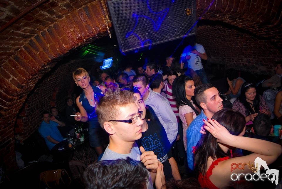 Weekend-ul se încheie în Escape,