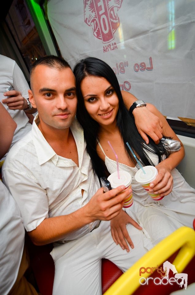 White Party în tramvai, 