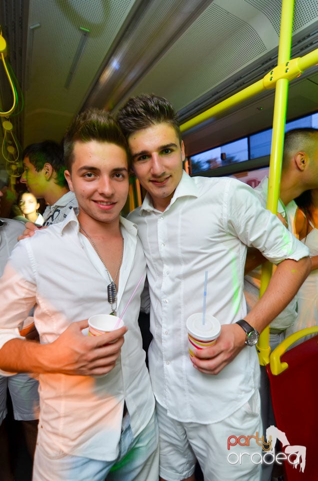 White Party în tramvai, 