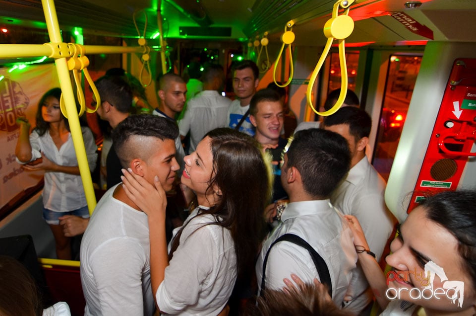 White Party în tramvai, 