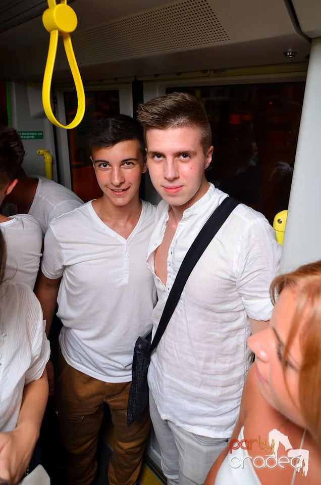 White Party în tramvai, 