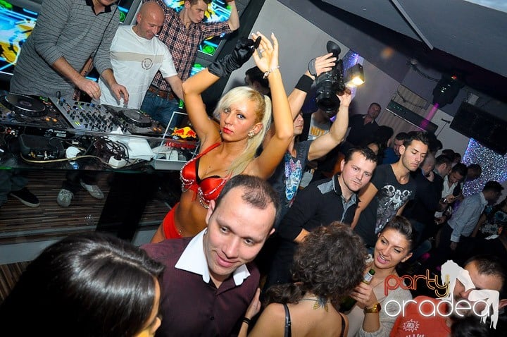 Wild Night Party, 