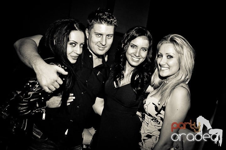 Wild Night Party, 