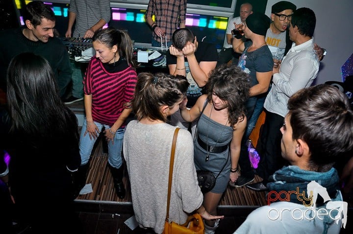 Wild Night Party, 