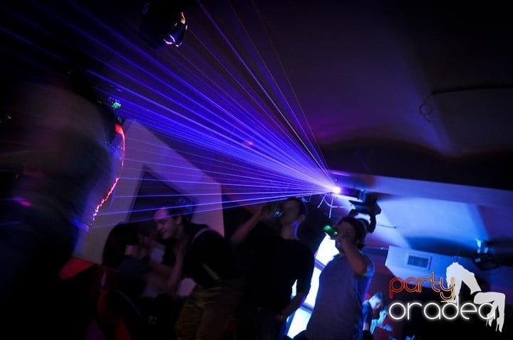 Wild Student Party, 