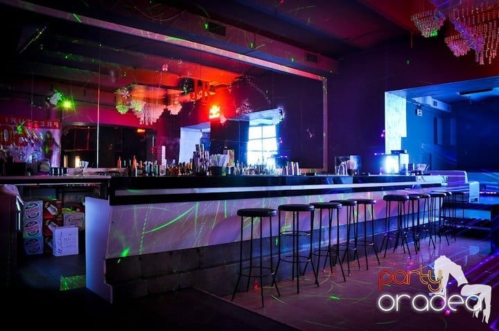 Wild Student Party, 