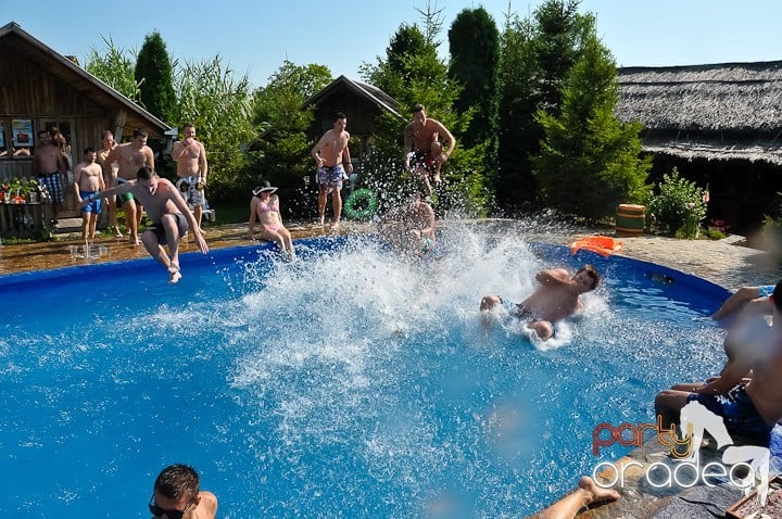 Yellow Pool Party Day 2, 