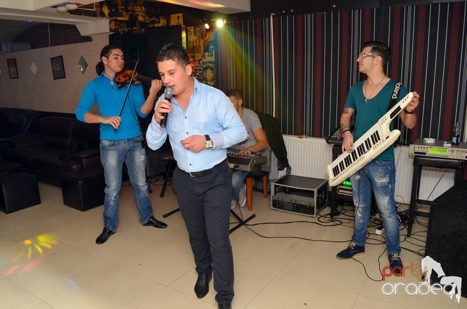 100% Show în L'Amore Caffe Club, 