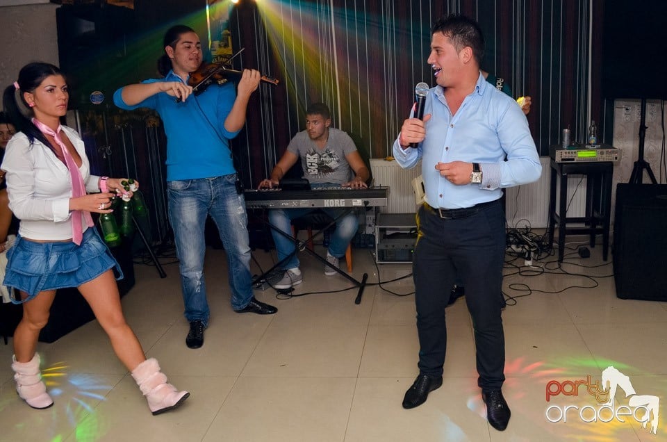 100% Show în L'Amore Caffe Club, 