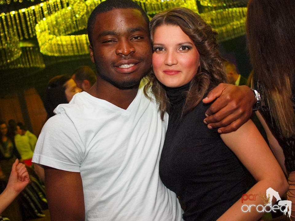 Black & White Party în The One Café & Club, 