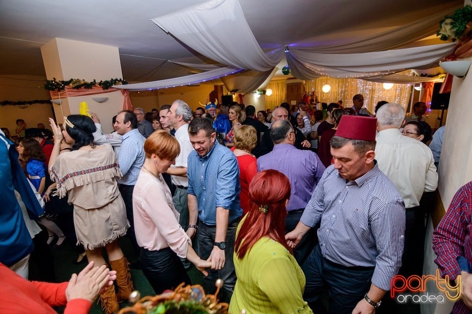 Carnaval în Hotel Mureş, Hotel Mureş