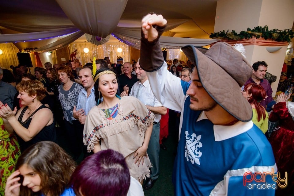 Carnaval în Hotel Mureş, Hotel Mureş