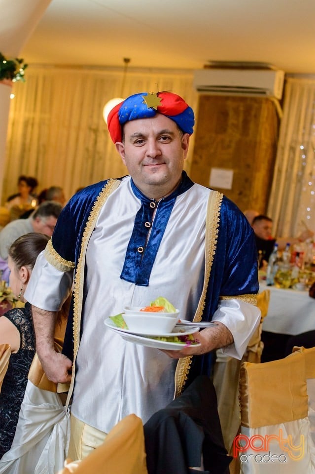 Carnaval în Hotel Mureş, Hotel Mureş