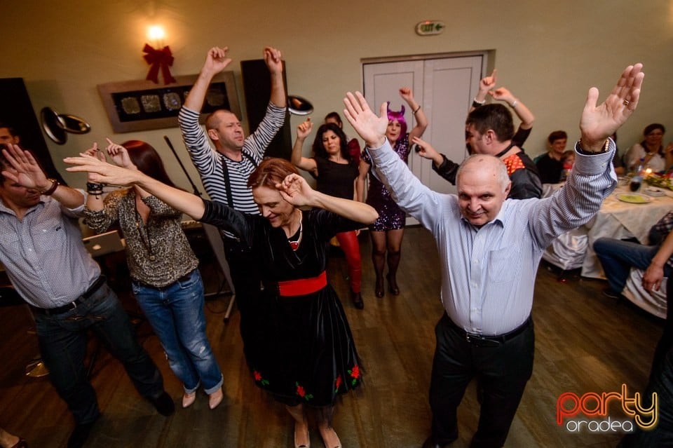 Carnaval în Hotel Nufărul, Hotel Nufărul