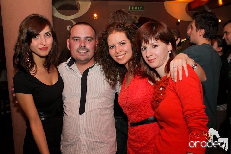 Carnaval Weekend Party în Chanson Café, 