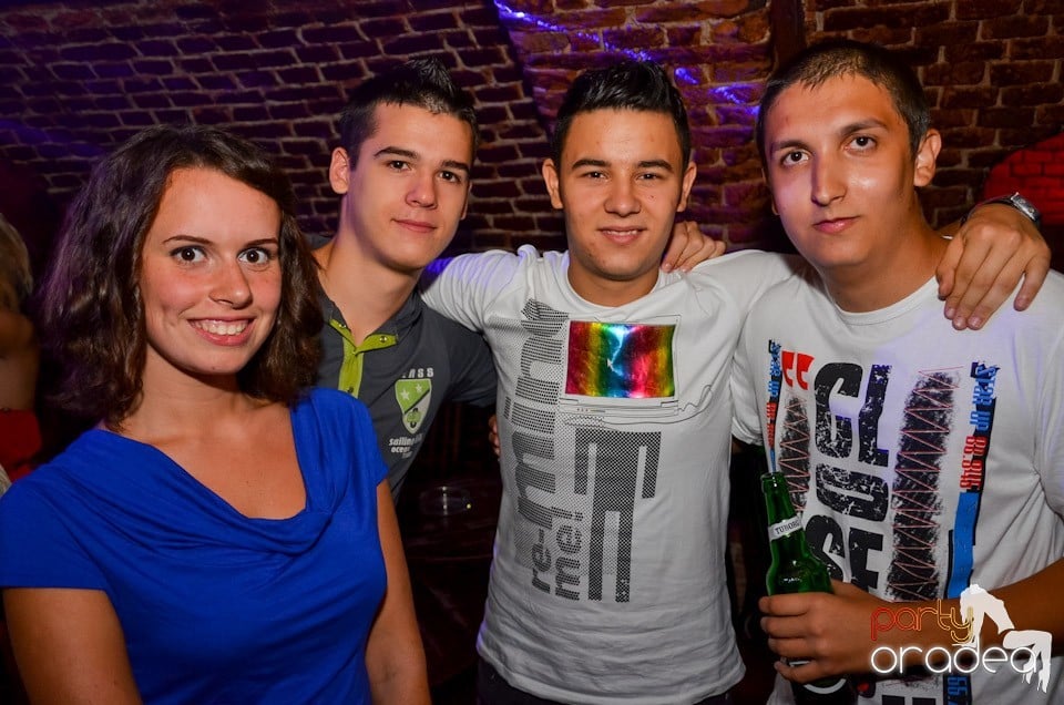 Club Escape nu doarme!, 