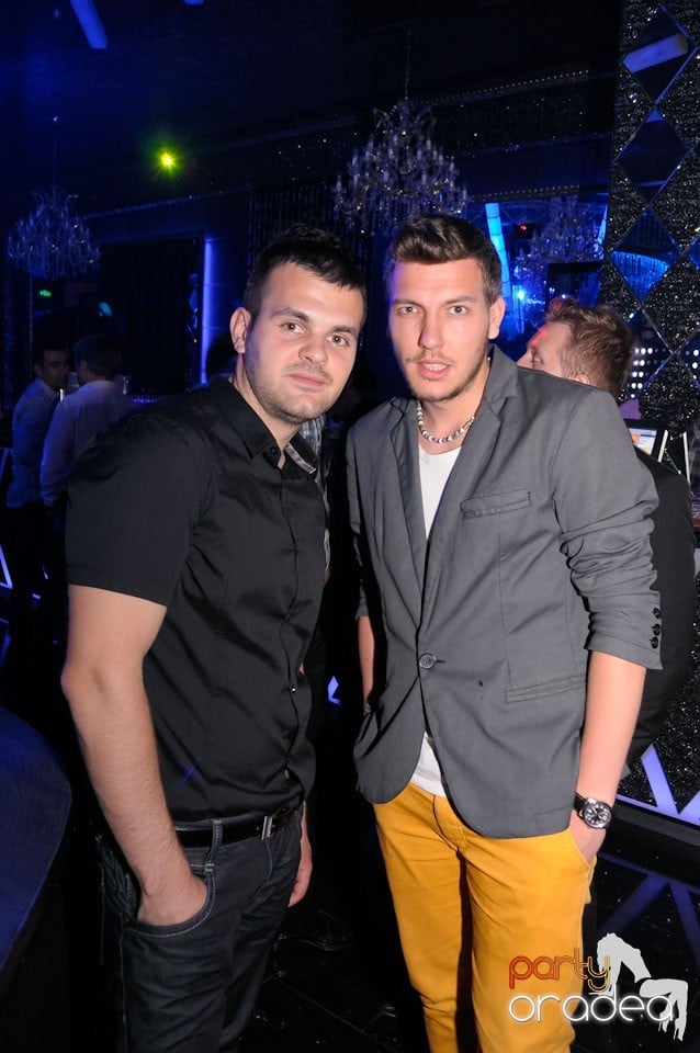 Clubbing în The One, 