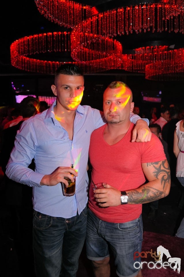 Clubbing în The One, 