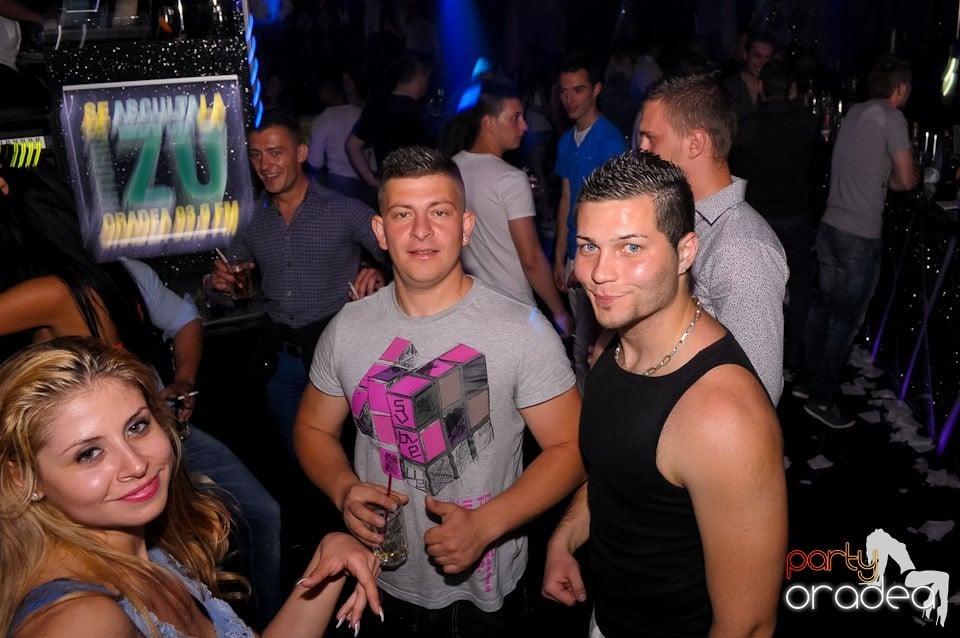 Clubbing în The One, 