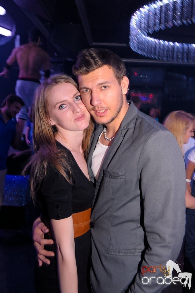 Clubbing în The One, 