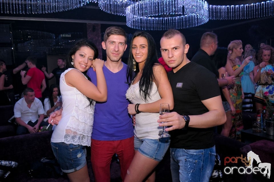 Clubbing în The One, 