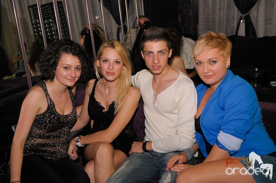 Clubbing în The One, 