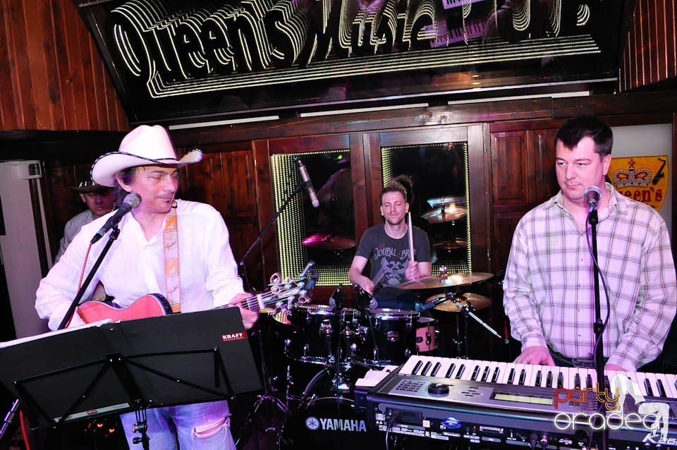 Concert Desperado în Queen's, Queen's Music Pub