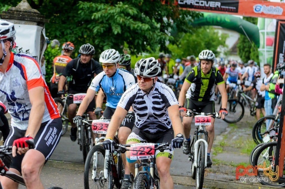 Crater Maraton, Băile 1 Mai