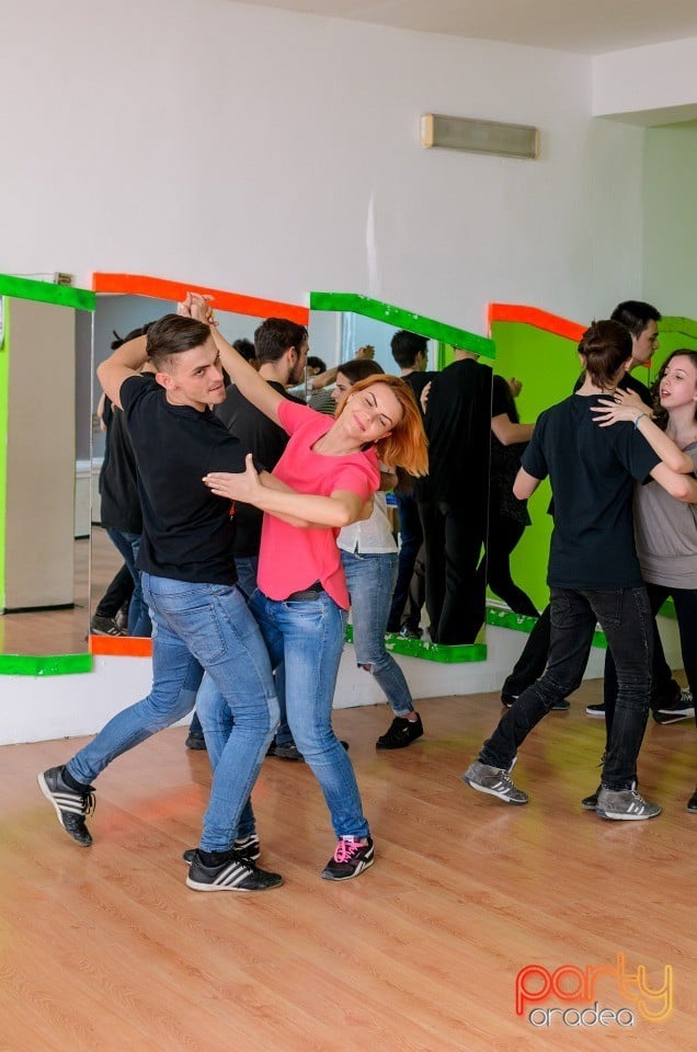 Curs de Dans, Side by Side Dance Academy