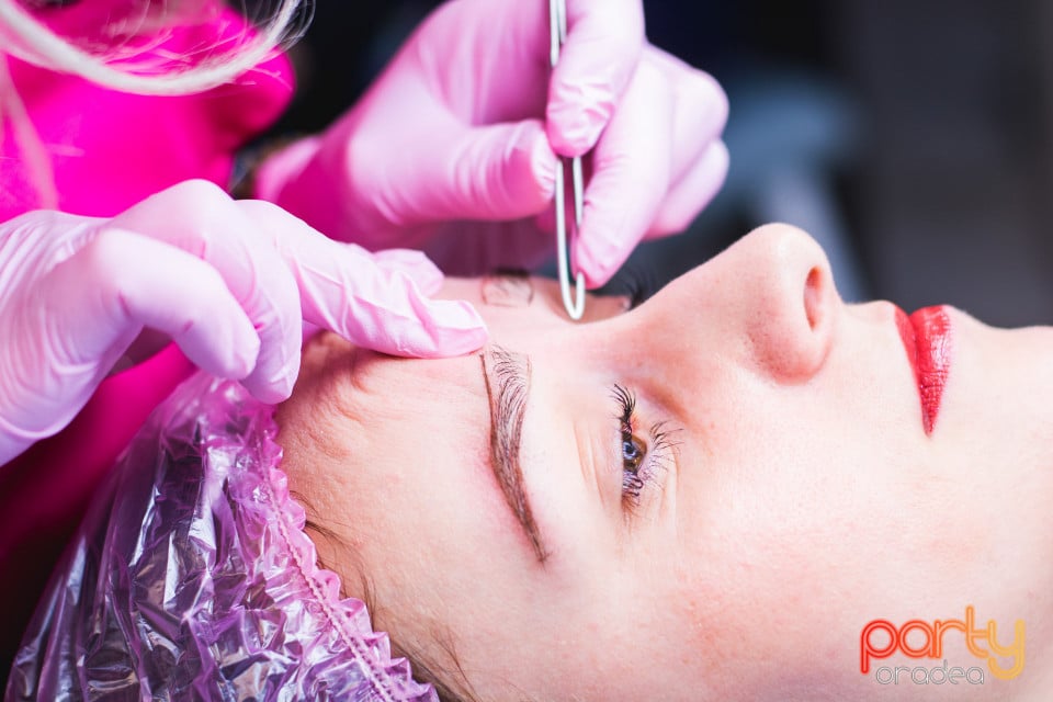 Cursuri de microblading, Estetika Profesional