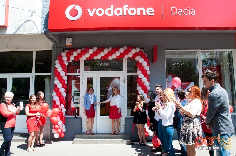 Deschidere Vodafone Dacia, 