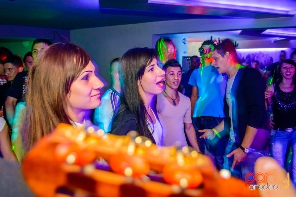 Desperado în Zona Club, 