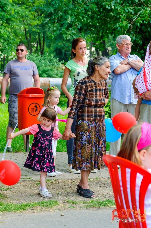 Distracţia copiilor în Parcul Bălcescu, Oradea